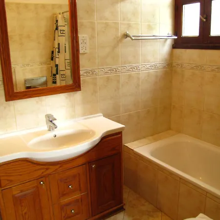 Webooking Theodora Villa Argaka