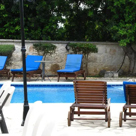 Villa Webooking Theodora *